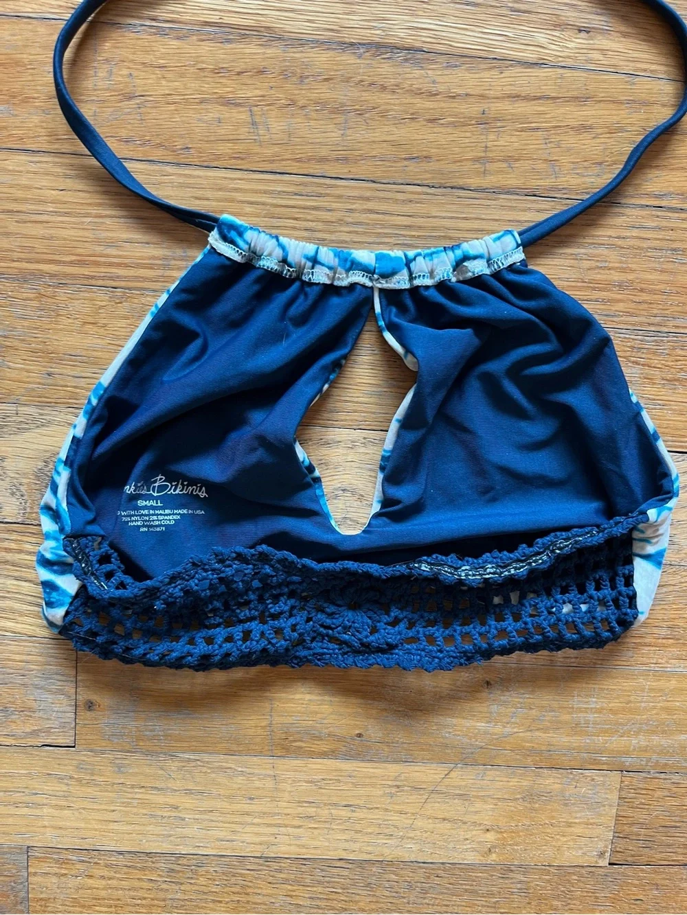 Frankies Bikinis Tie Dye High Neck Top Blue Crochet Cutout Small Made In USA